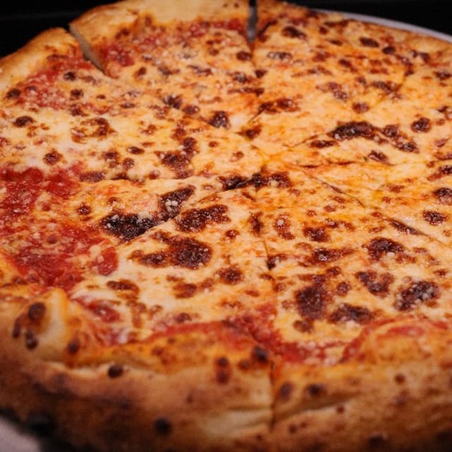 Formaggio Pizza.